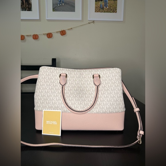 Michael Kors Large Savannah Satchel Convertible Handle Bag - Picture 2 of 7